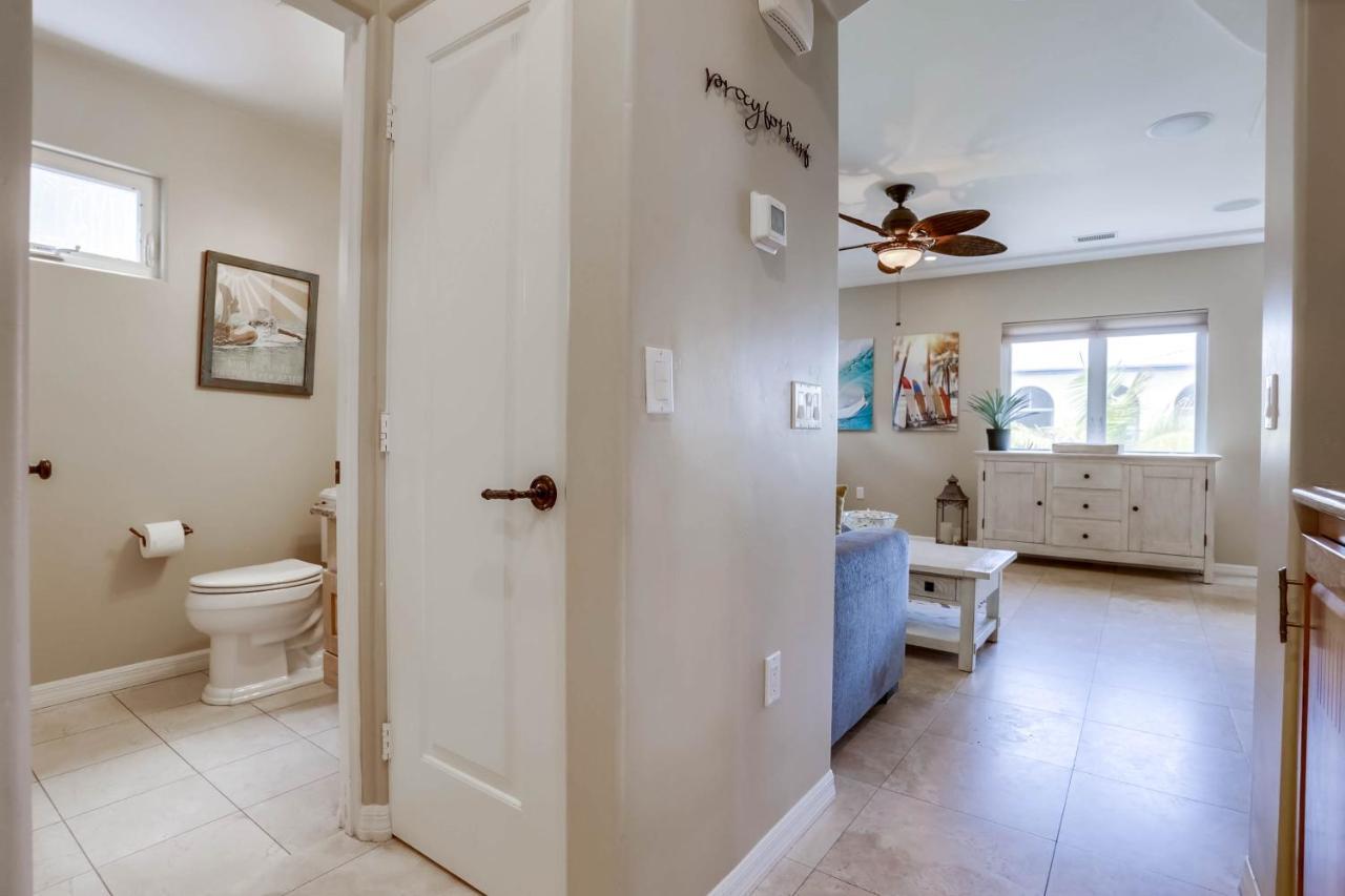 Casa de férias Stunning Ocean View W Rooftop Terrace, Firepit, Fast Wifi, Ac & Parking!